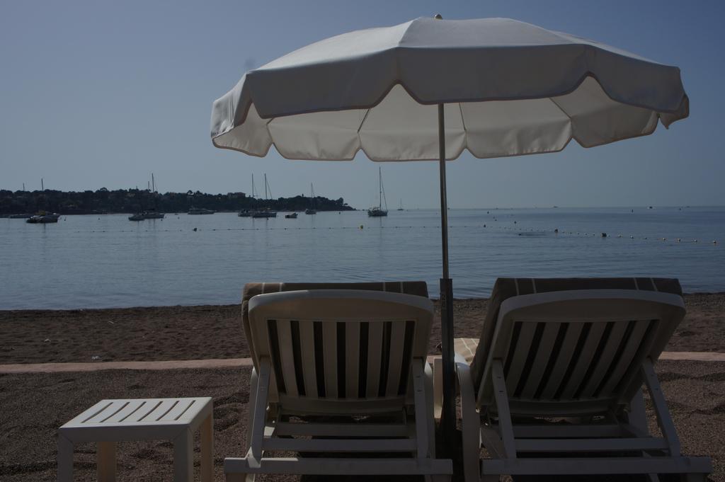 Saint-Raphaël Agay Beach Hotel מראה חיצוני תמונה