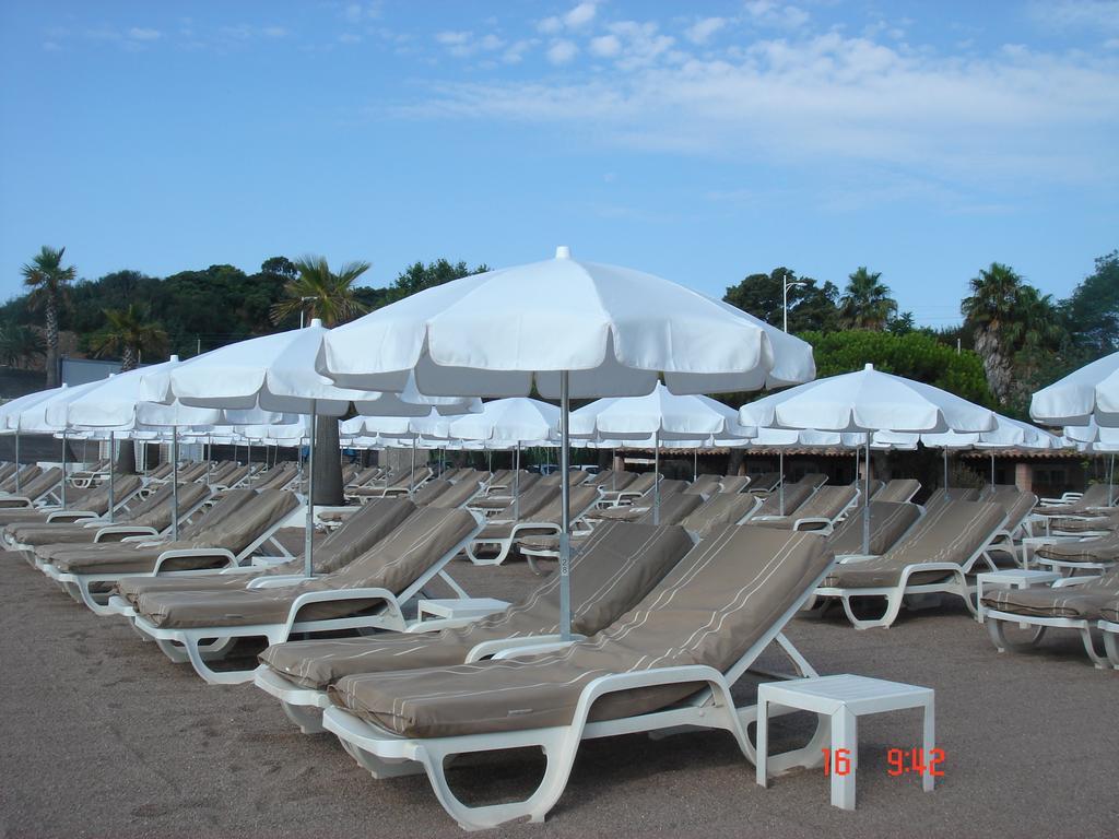 Saint-Raphaël Agay Beach Hotel מראה חיצוני תמונה