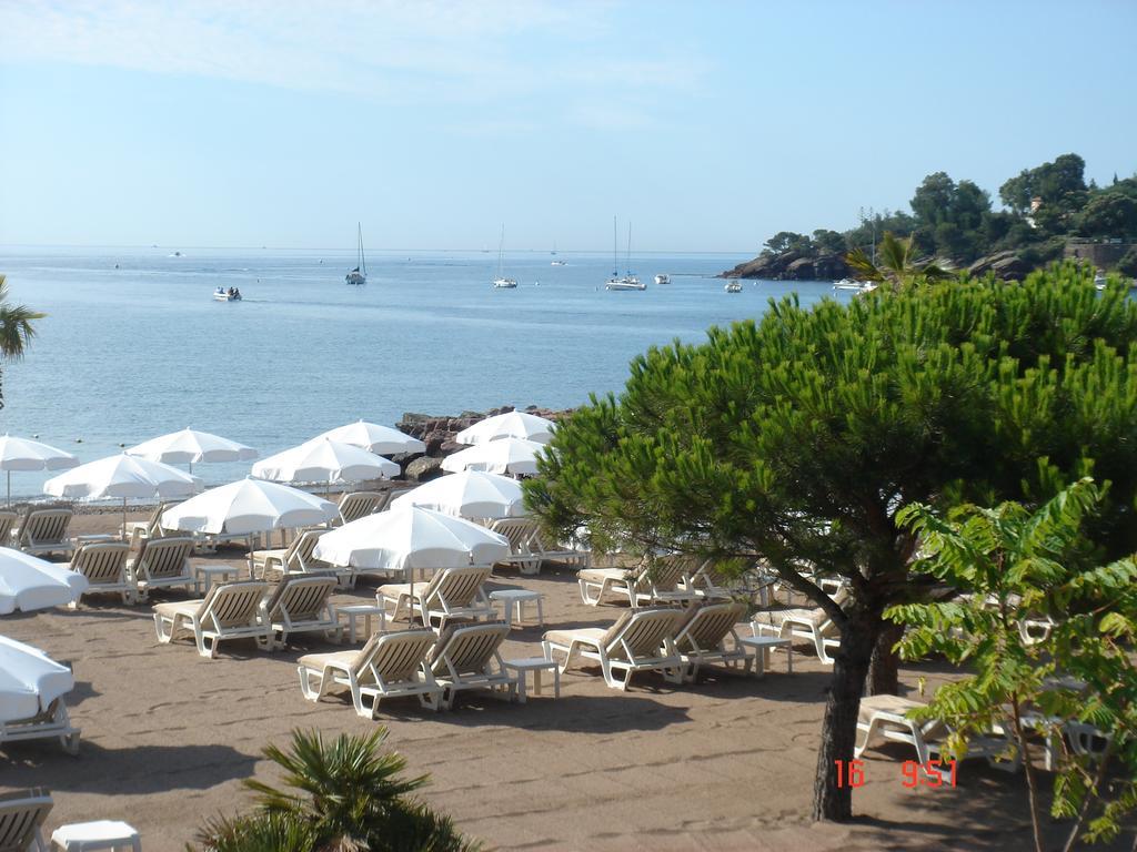 Saint-Raphaël Agay Beach Hotel מראה חיצוני תמונה